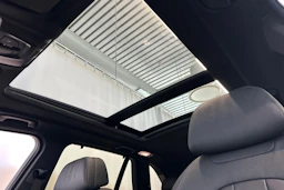 valkoinen BMW X5 2018 kuva 31.
