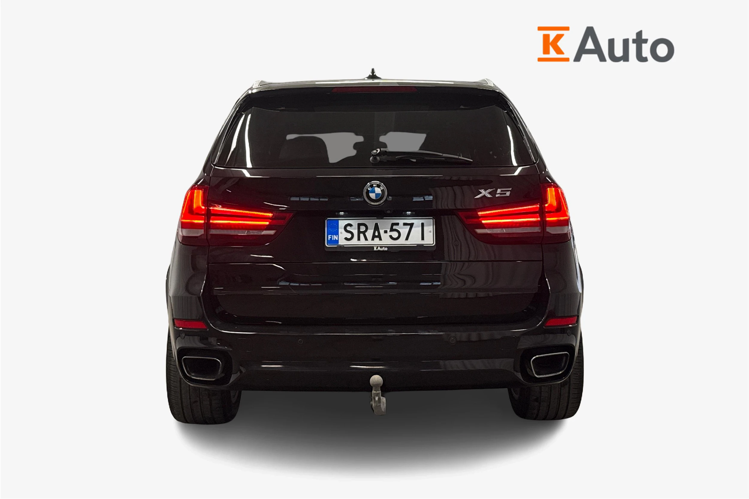 Musta BMW X5 2018 kuva 3.