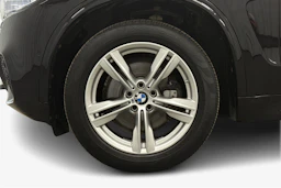 Musta BMW X5 2018 kuva 9.