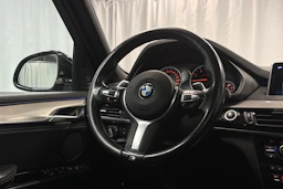 Musta BMW X5 2018 kuva 11.