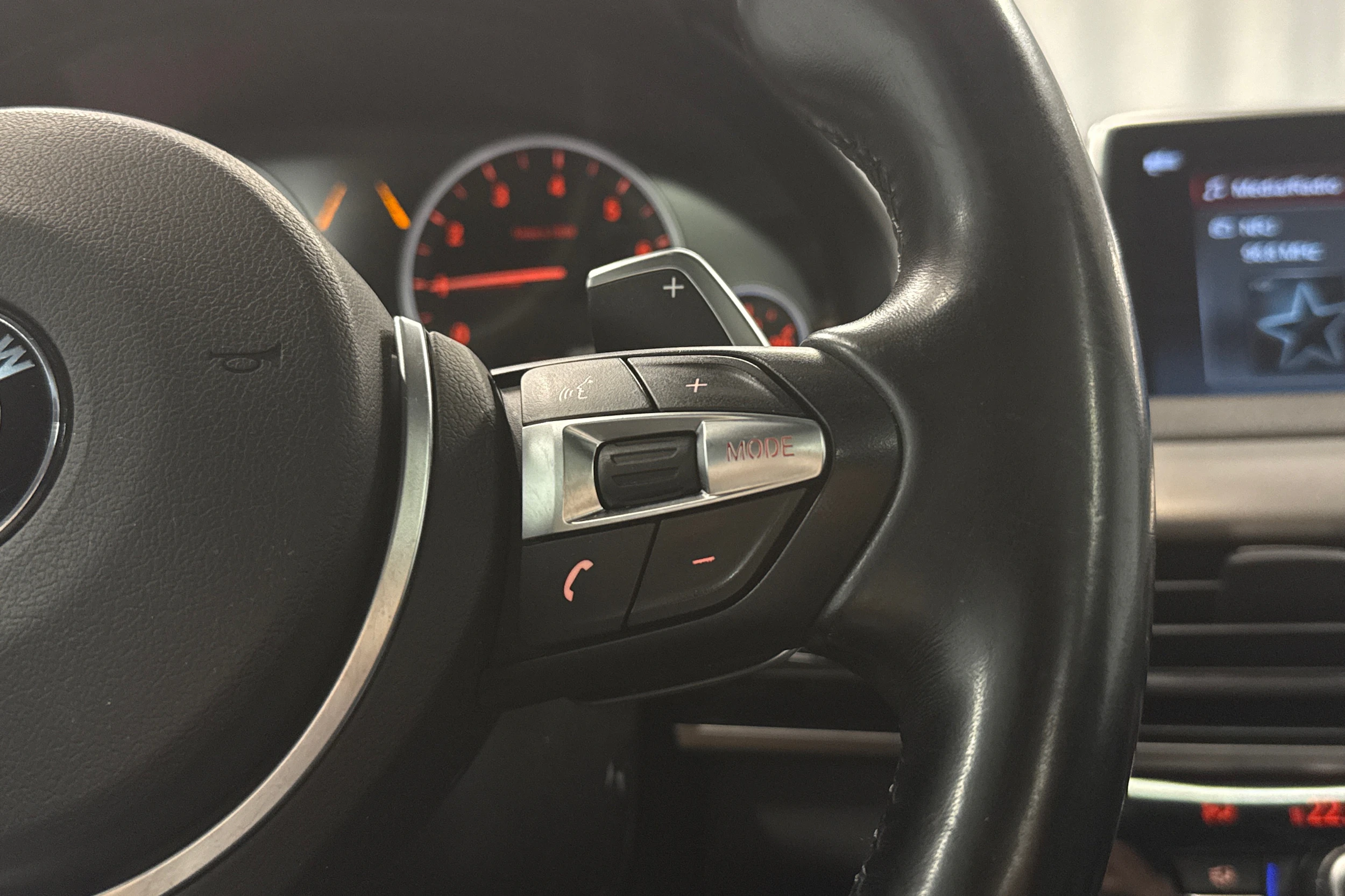 Musta BMW X5 2018 kuva 13.