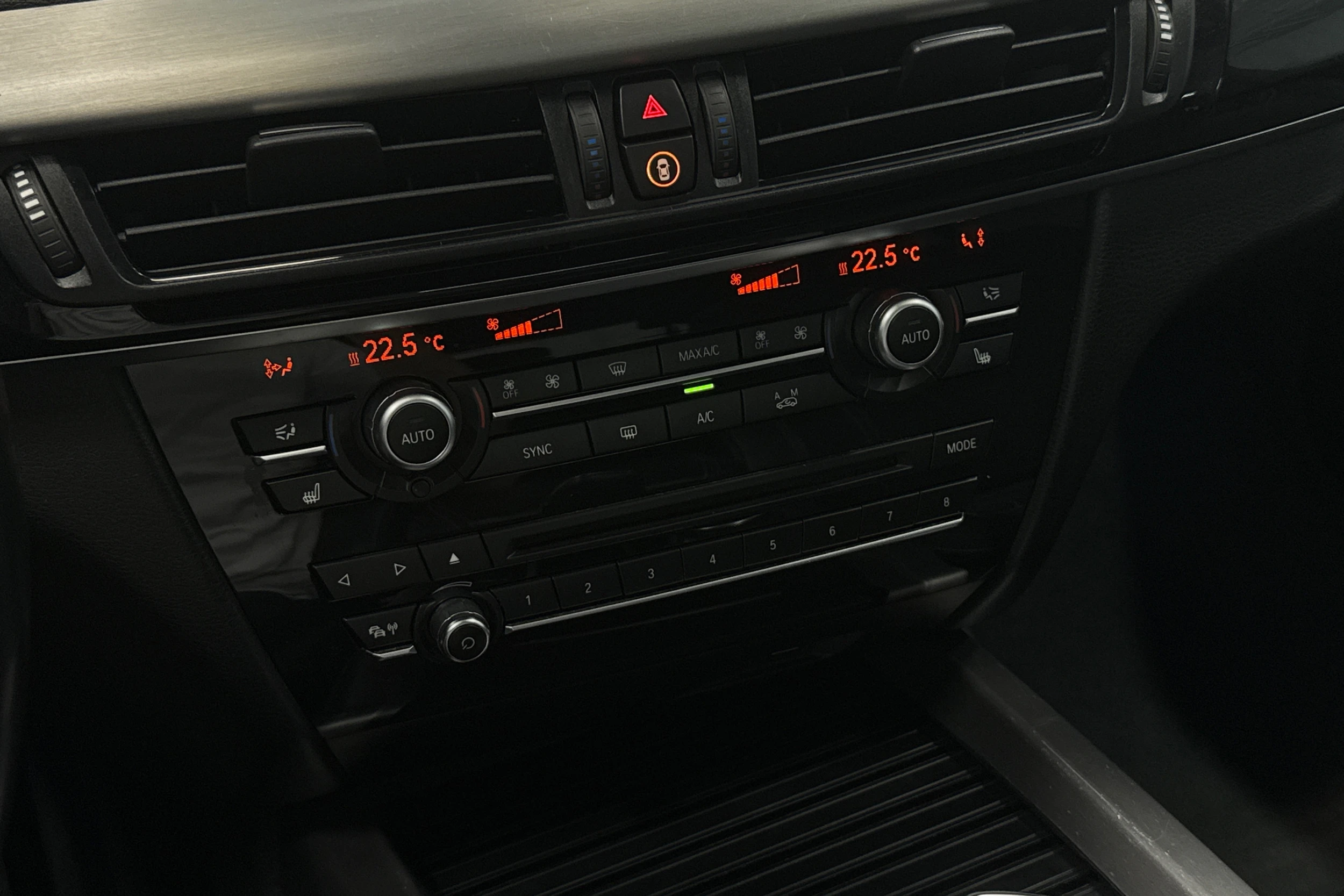 Musta BMW X5 2018 kuva 21.