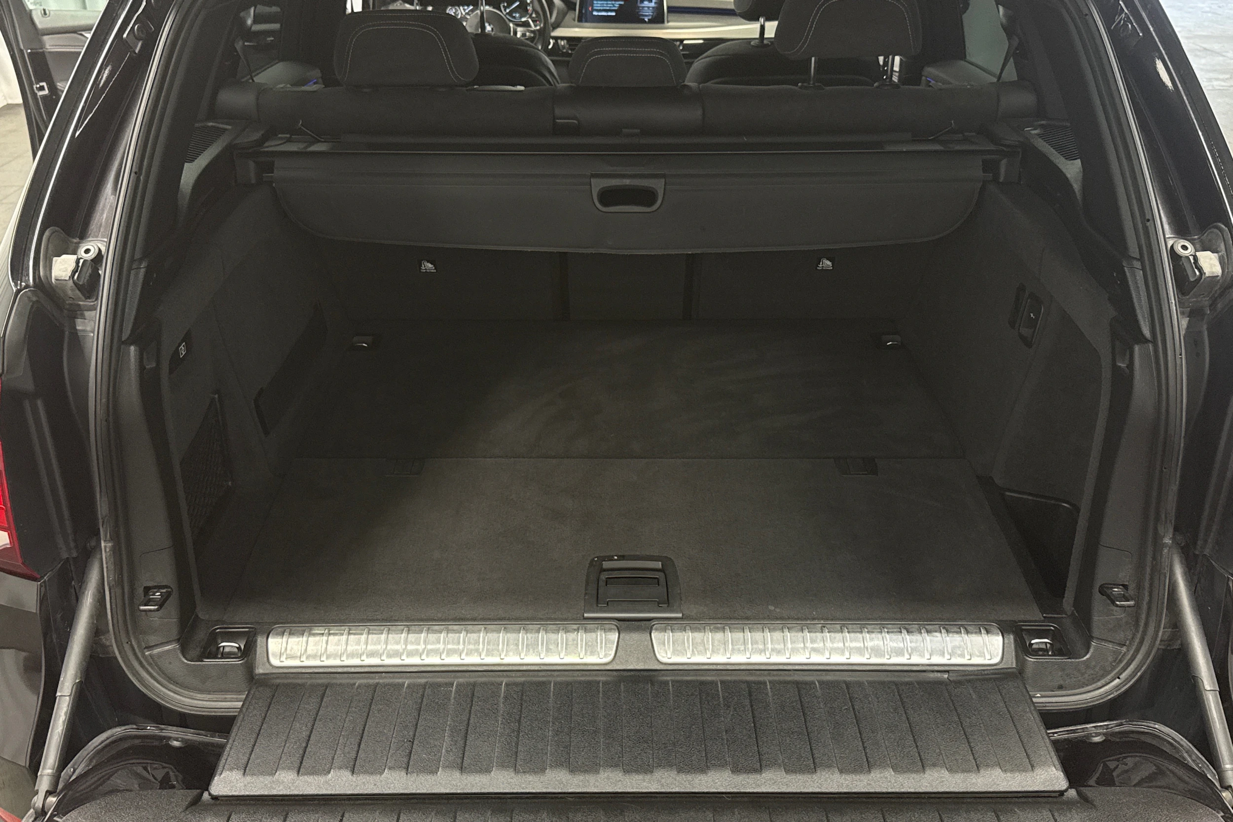 Musta BMW X5 2018 kuva 26.