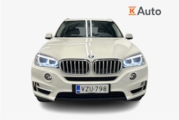 valkoinen BMW X5 2018 kuva 5.