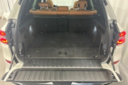 valkoinen BMW X5 2019 kuva 17.