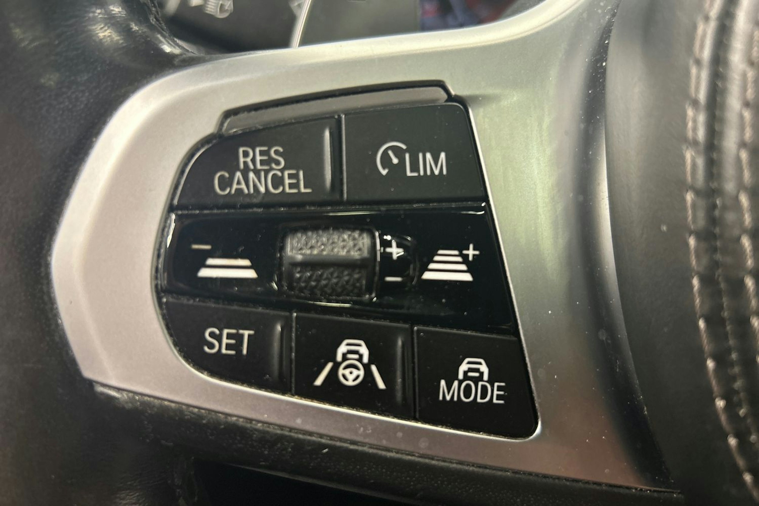 valkoinen BMW X5 2019 kuva 22.