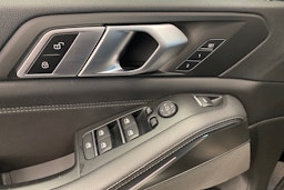 Musta BMW X5 2019 kuva 20.