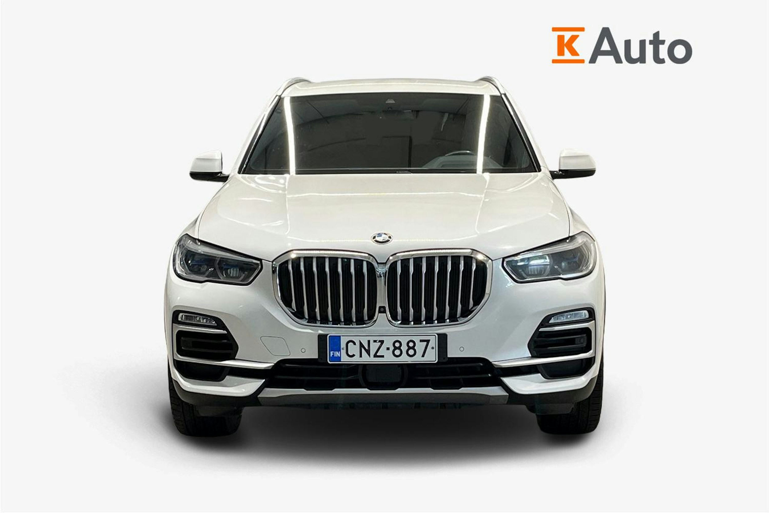 valkoinen BMW X5 2020 kuva 5.