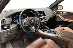 valkoinen BMW X5 2020 kuva 7.
