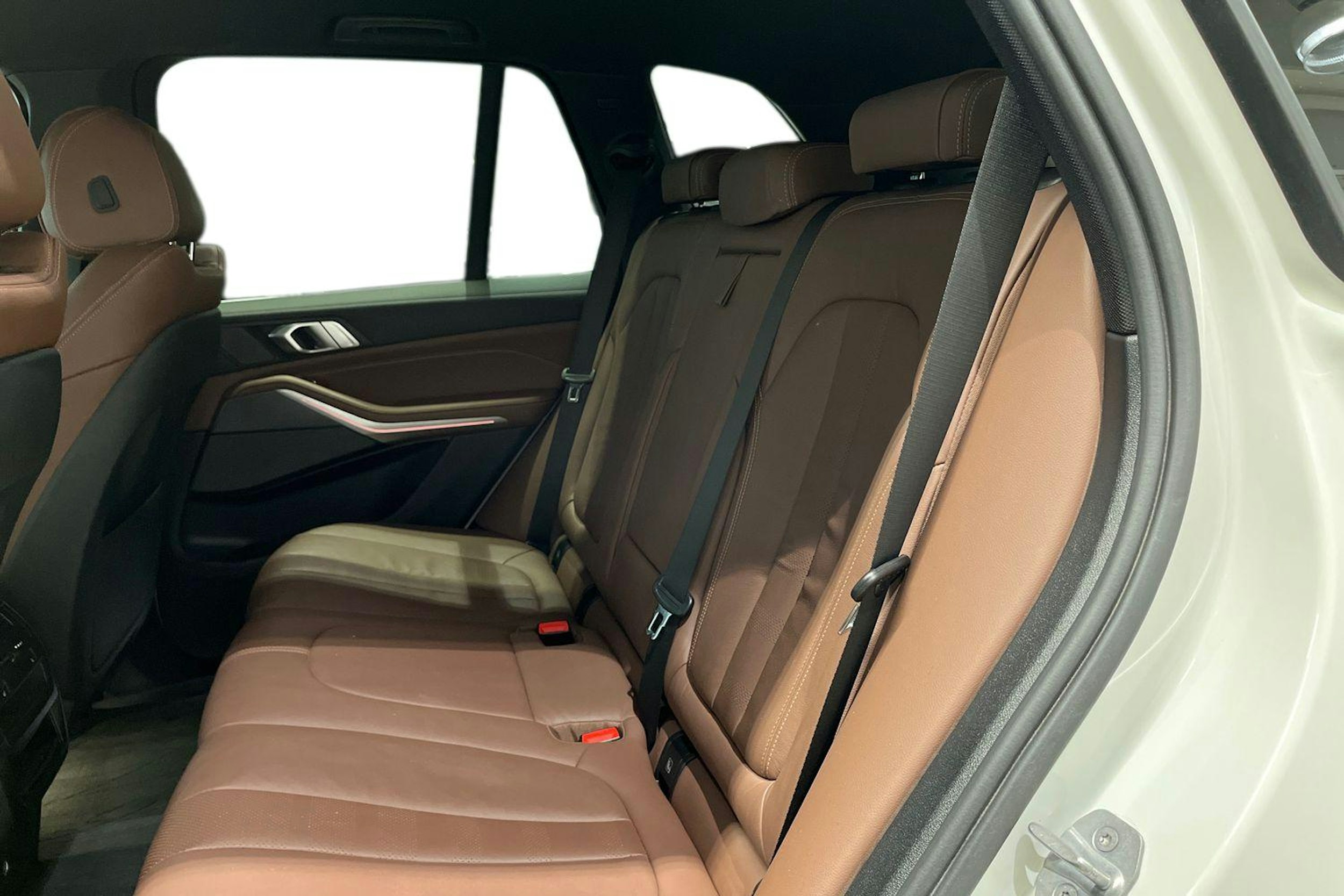valkoinen BMW X5 2020 kuva 10.