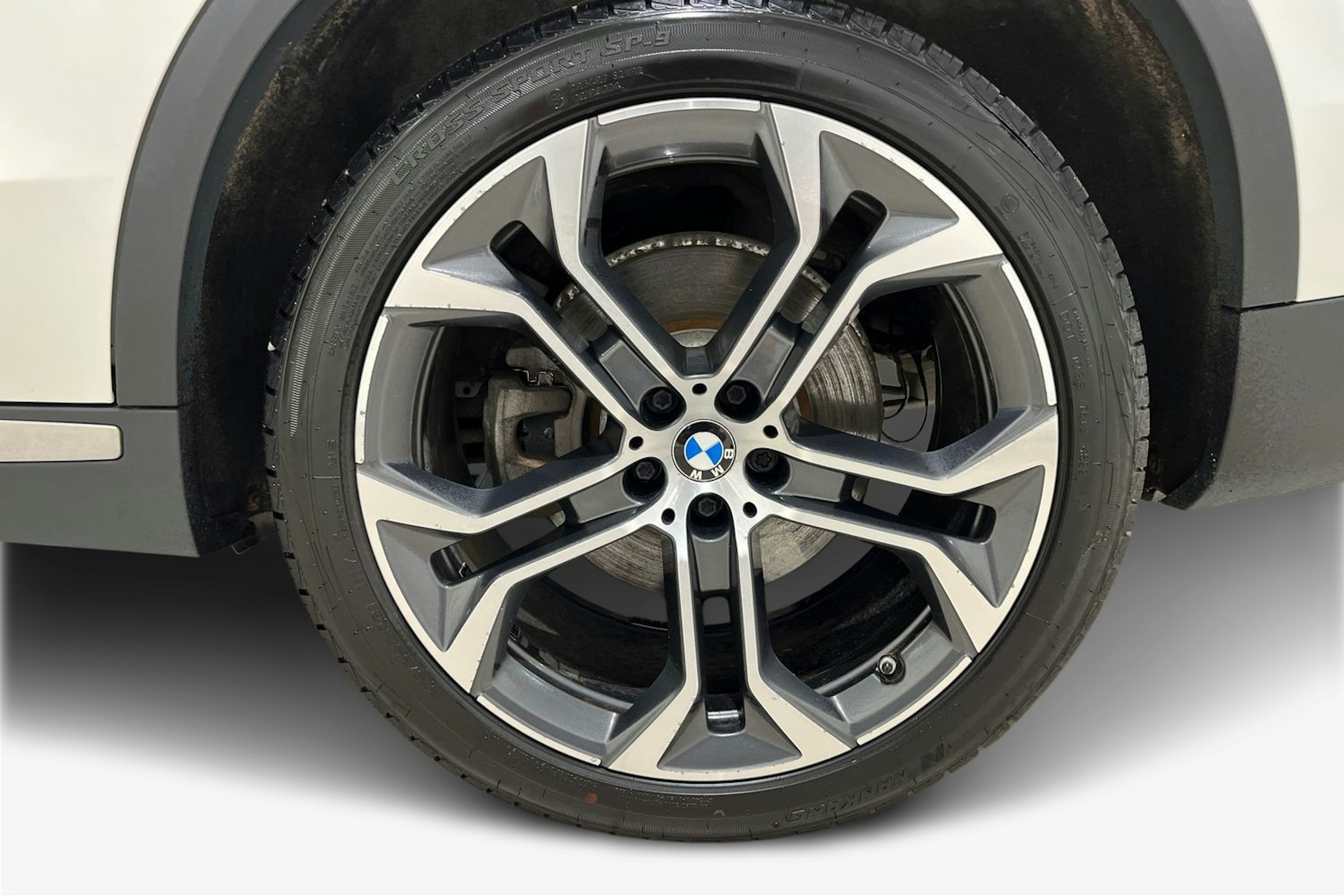 valkoinen BMW X5 2020 kuva 11.