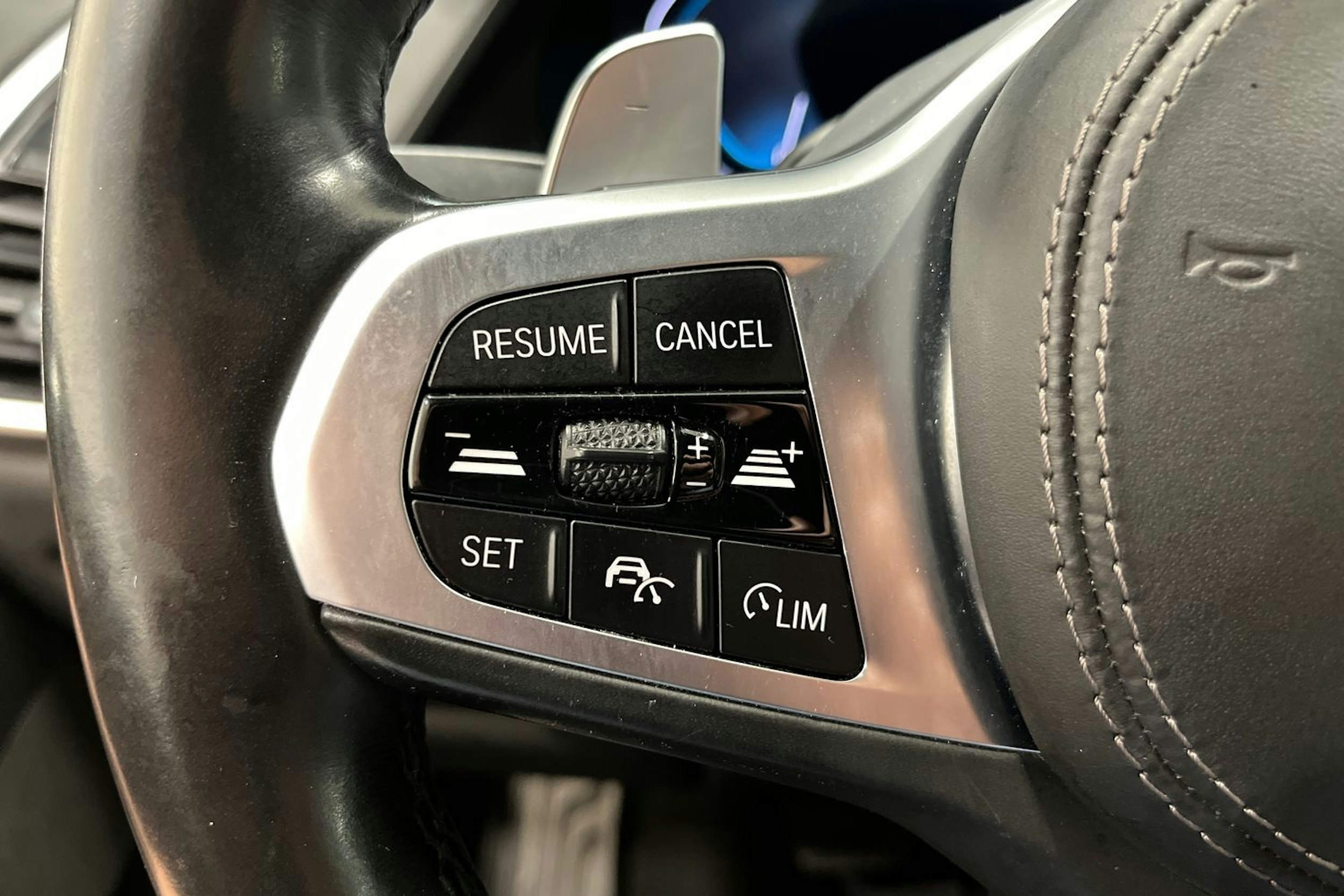 valkoinen BMW X5 2020 kuva 15.