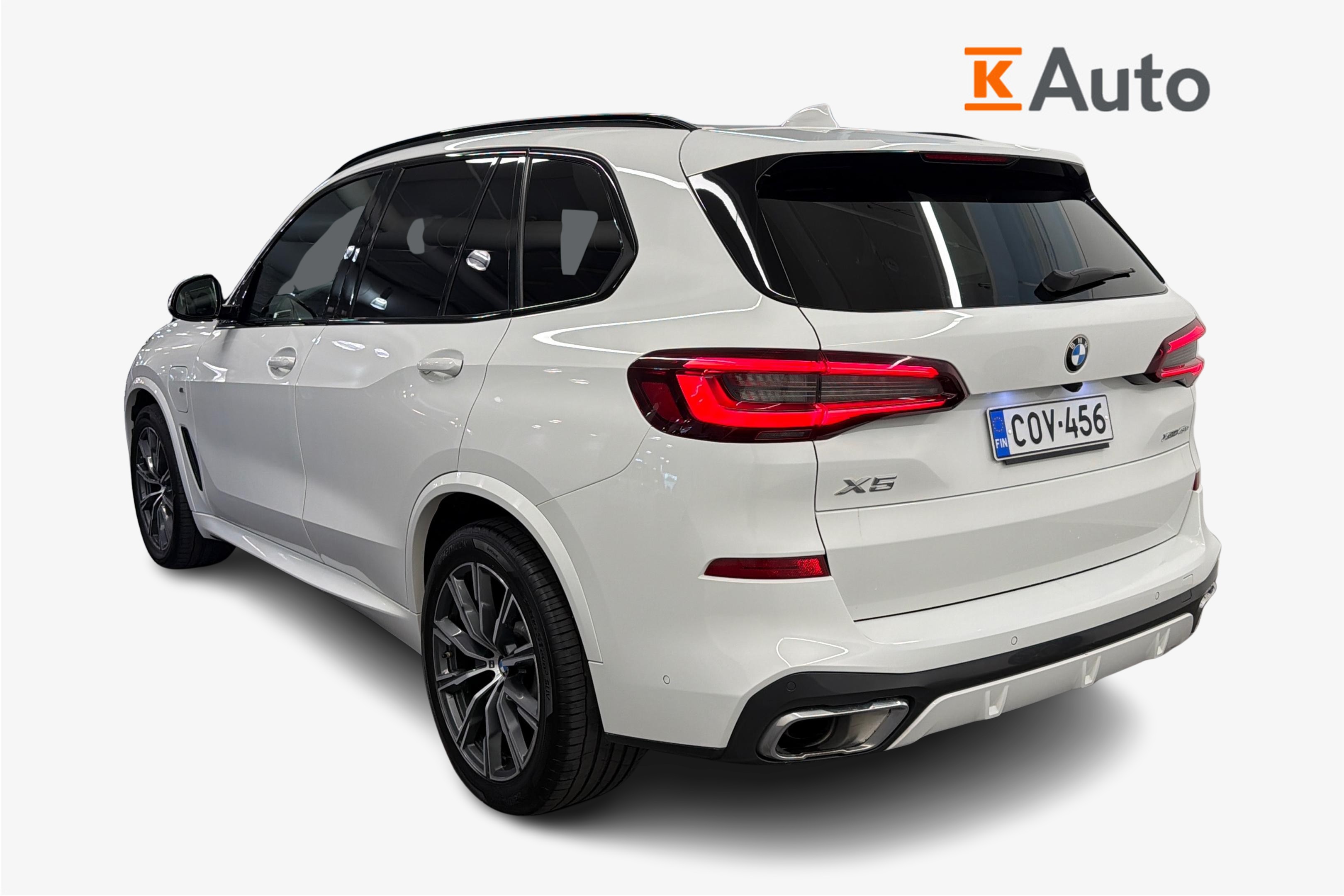 BMW X5 G05 xDrive45e A 2020, kuva 2/40