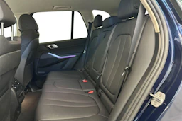 sininen BMW X5 2020 kuva 8.