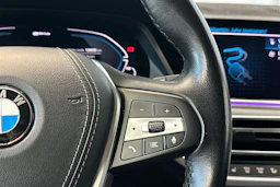 sininen BMW X5 2020 kuva 18.