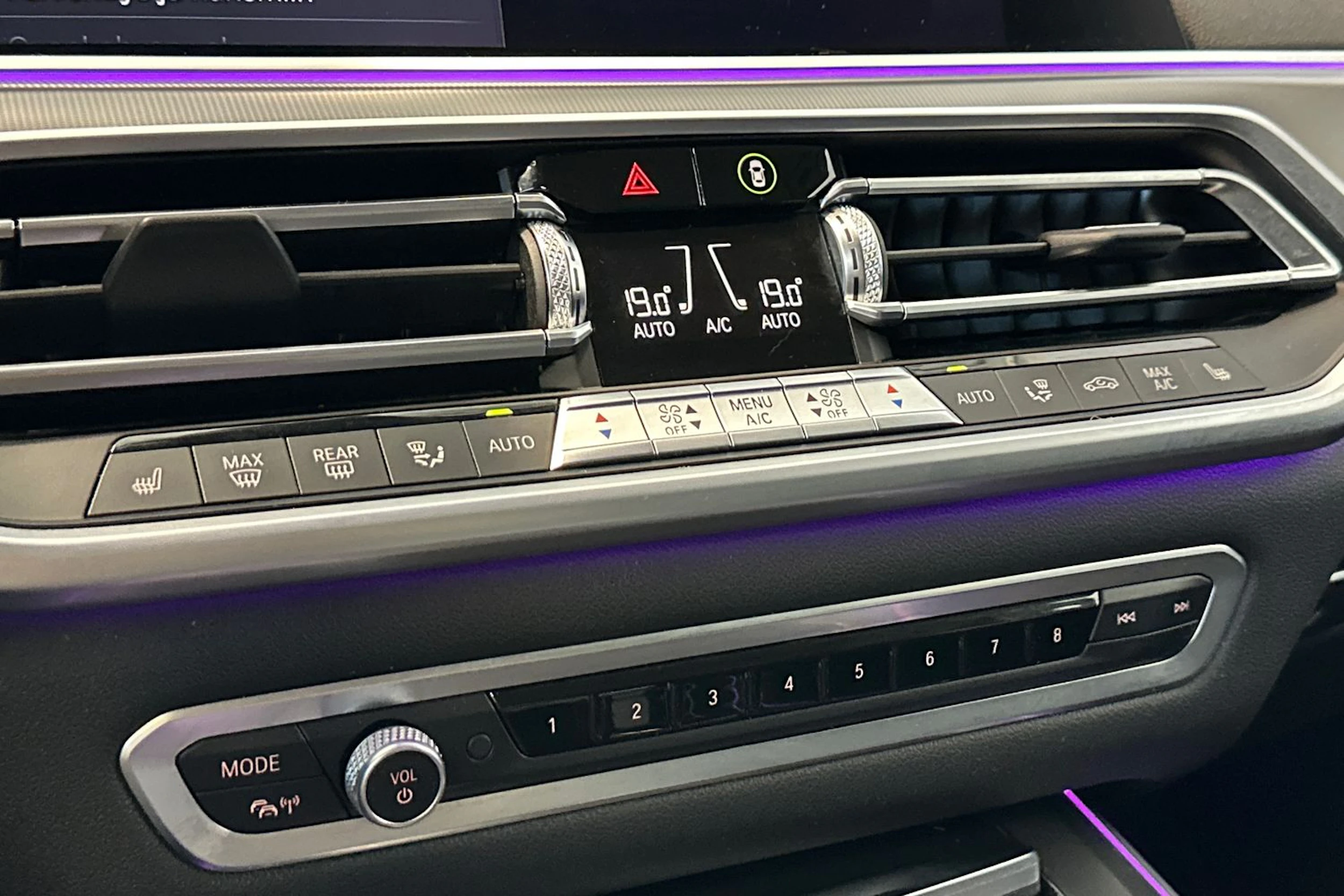 sininen BMW X5 2020 kuva 24.