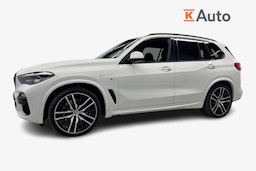 valkoinen BMW X5 2020 kuva 5.