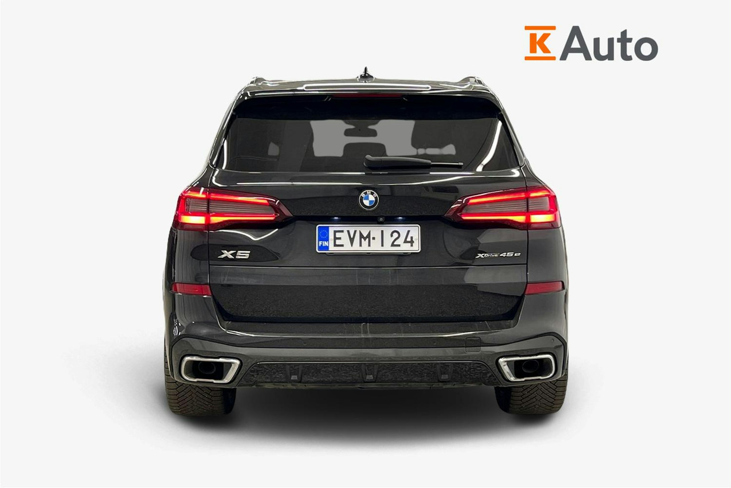 musta BMW X5 2020 kuva 3.