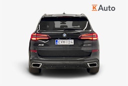 musta BMW X5 2020 kuva 3.