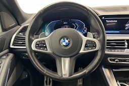 musta BMW X5 2020 kuva 11.