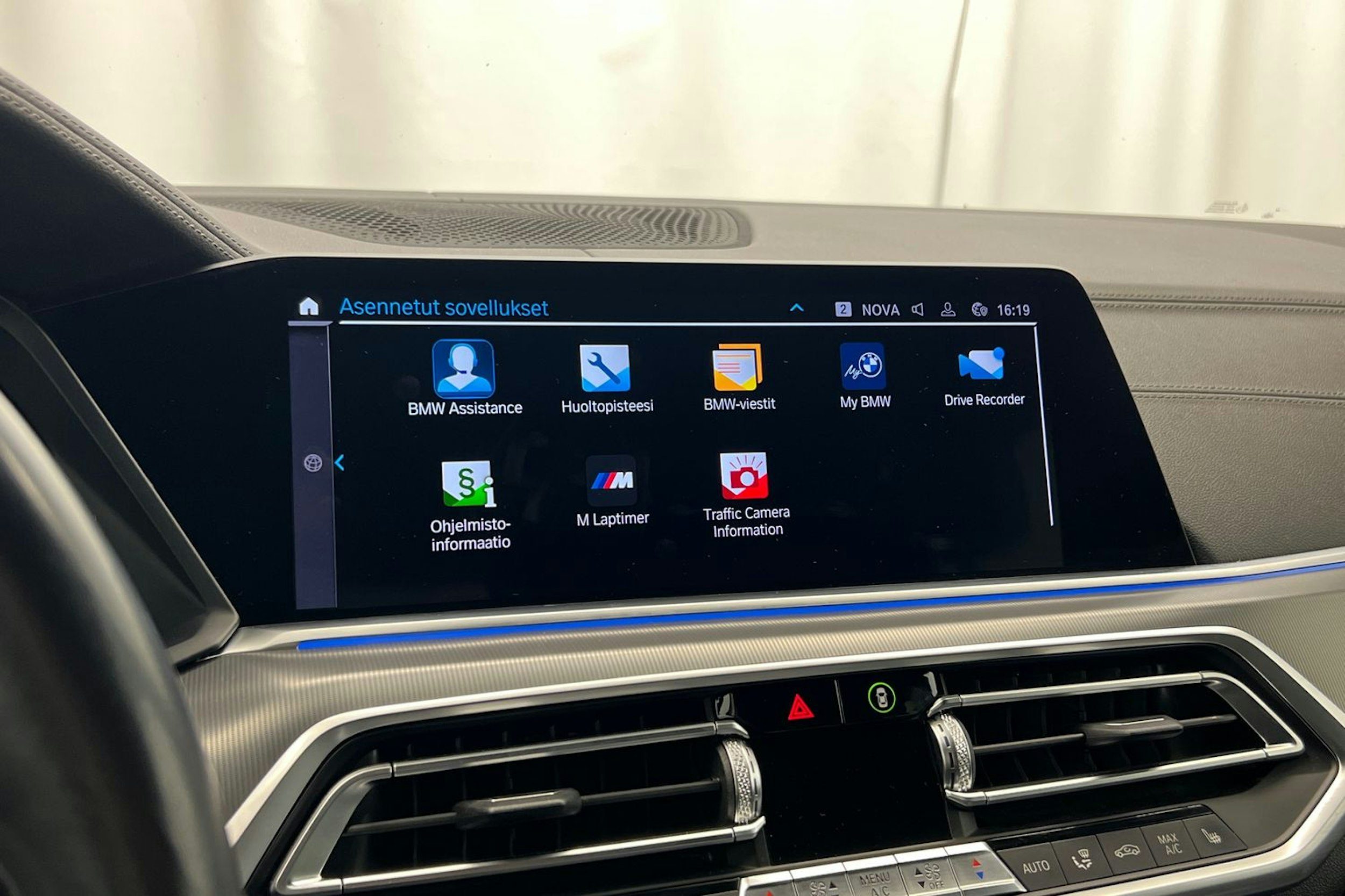 musta BMW X5 2020 kuva 19.