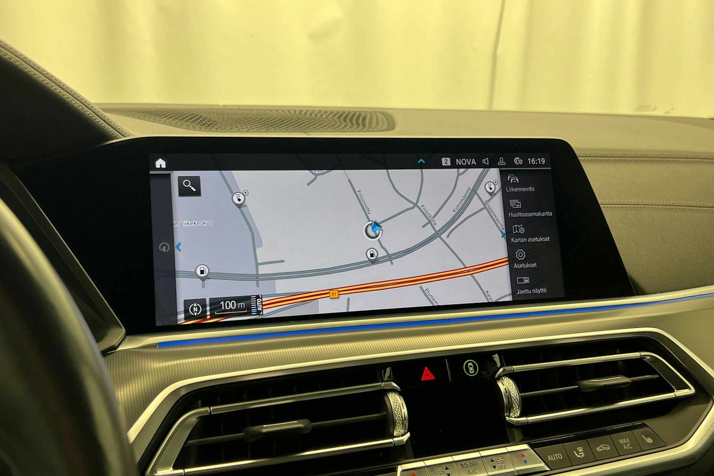 musta BMW X5 2020 kuva 20.