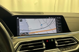 musta BMW X5 2020 kuva 20.