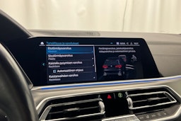 musta BMW X5 2020 kuva 23.