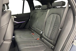 harmaa BMW X5 2020 kuva 8.