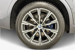 harmaa BMW X5 2020 kuva 9.