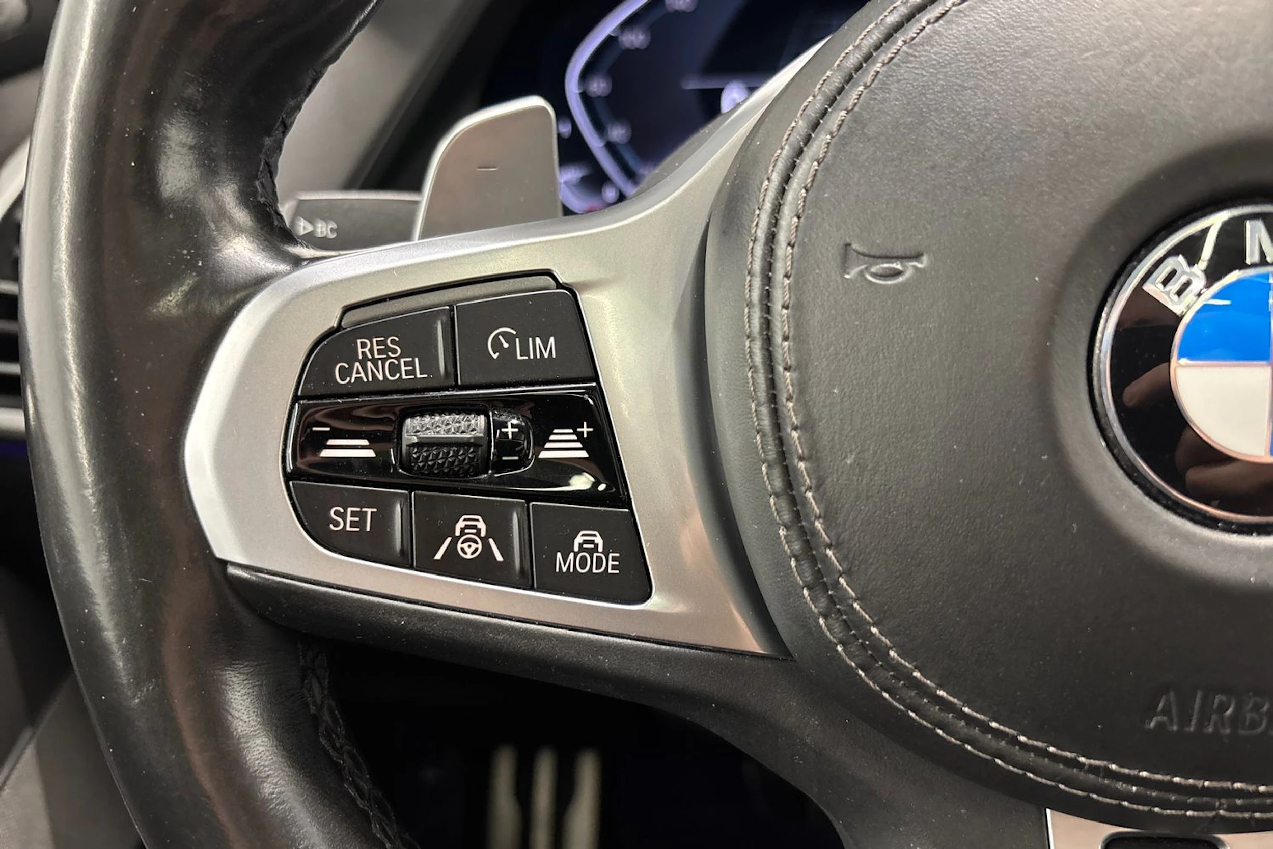 harmaa BMW X5 2020 kuva 12.