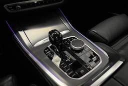 harmaa BMW X5 2020 kuva 17.