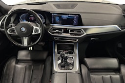 Valkoinen BMW X5 2020 kuva 9.