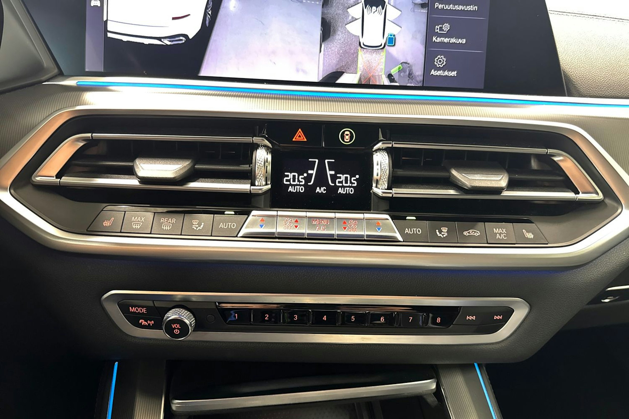 Valkoinen BMW X5 2020 kuva 30.