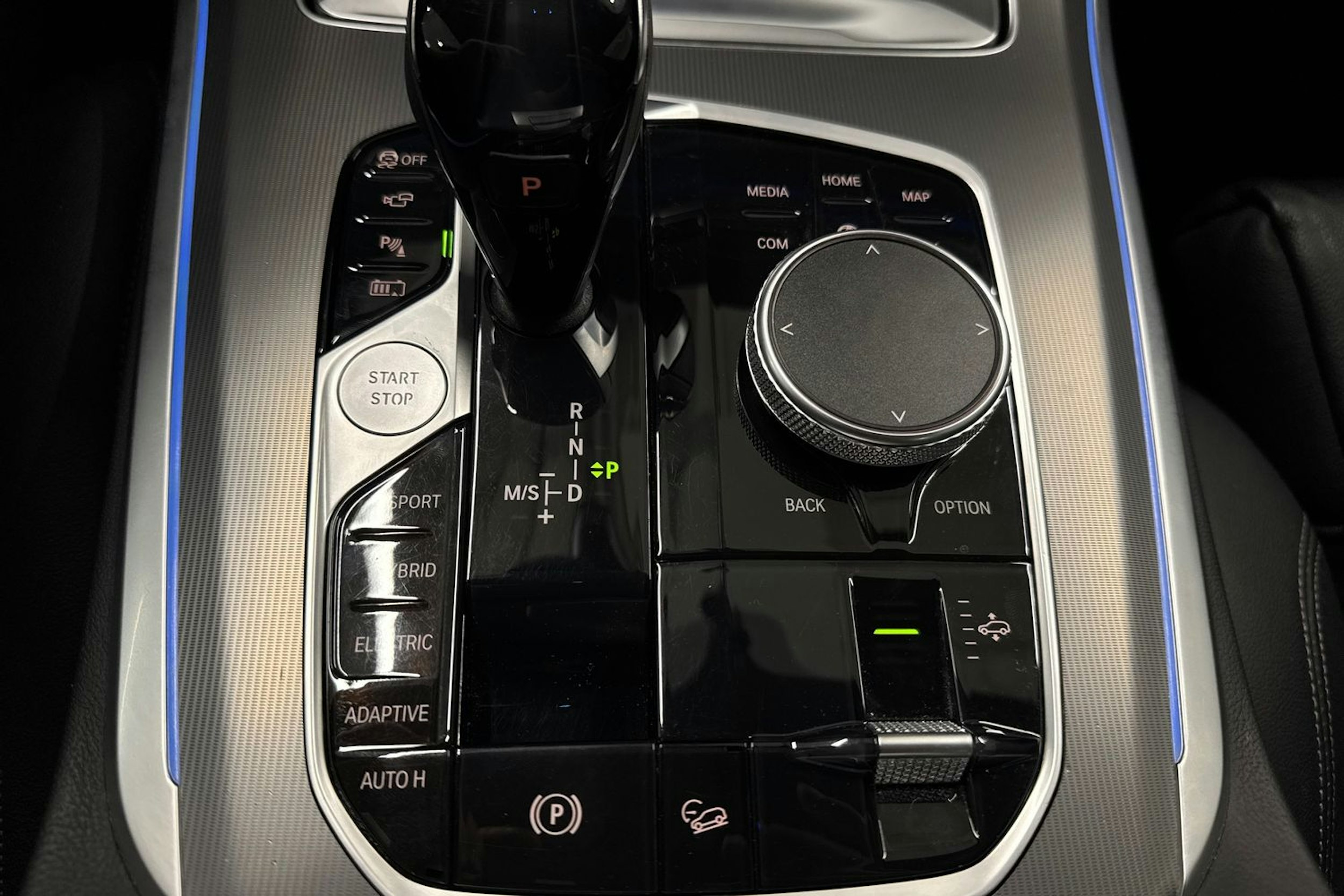 Valkoinen BMW X5 2020 kuva 32.
