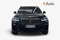 Musta BMW X5 2020 kuva 4.