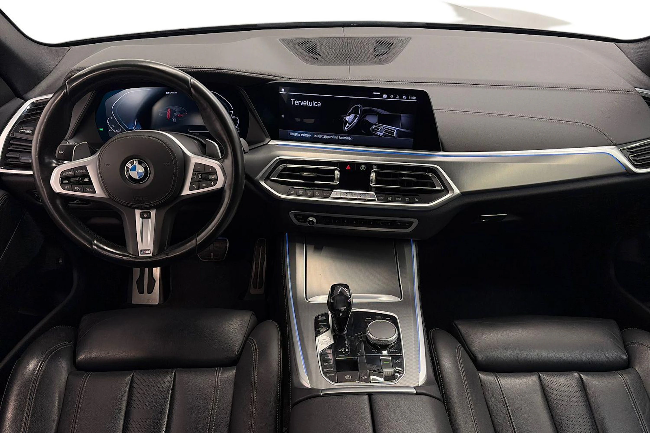 Musta BMW X5 2020 kuva 7.