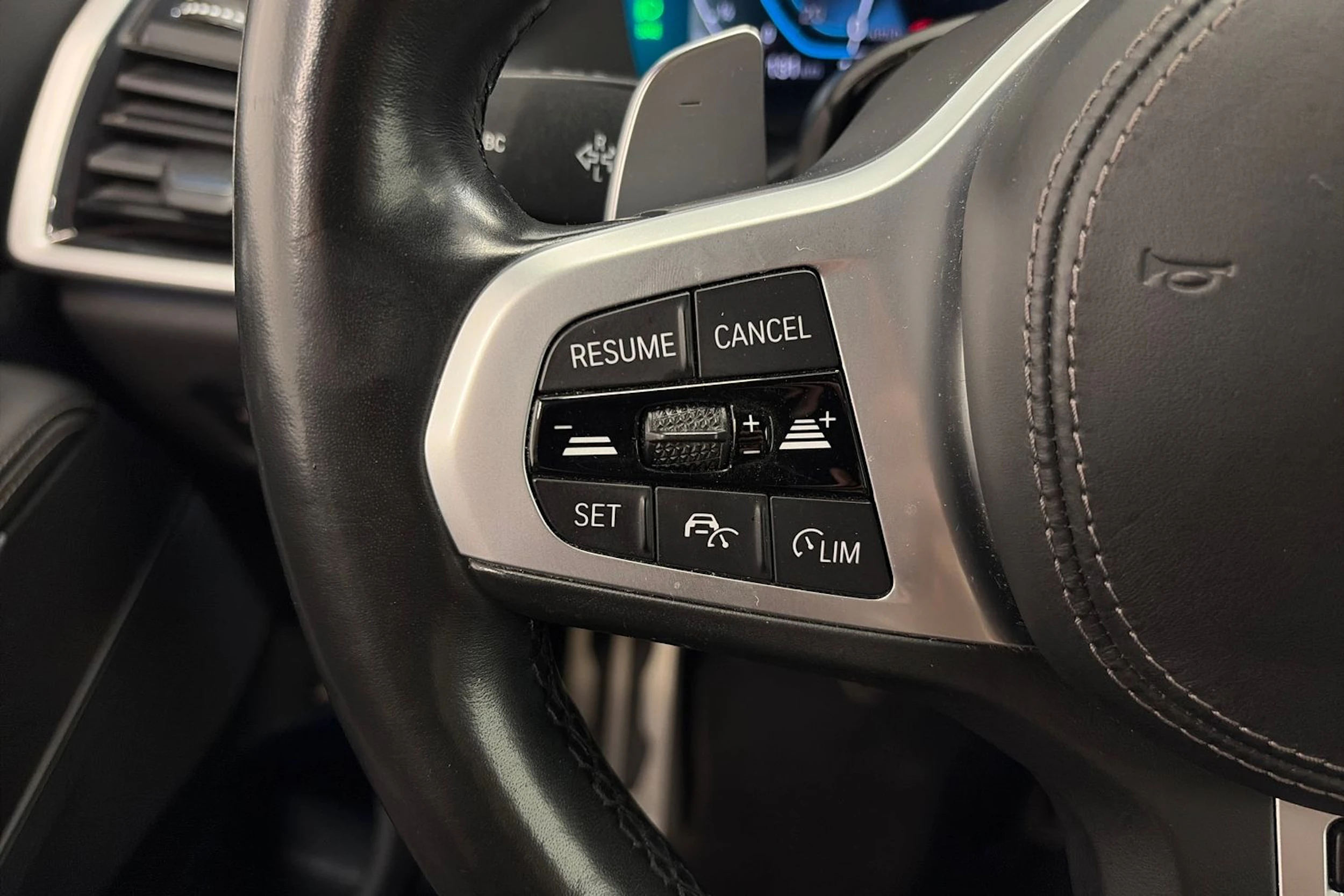 Musta BMW X5 2020 kuva 20.
