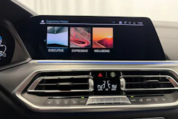Musta BMW X5 2020 kuva 28.