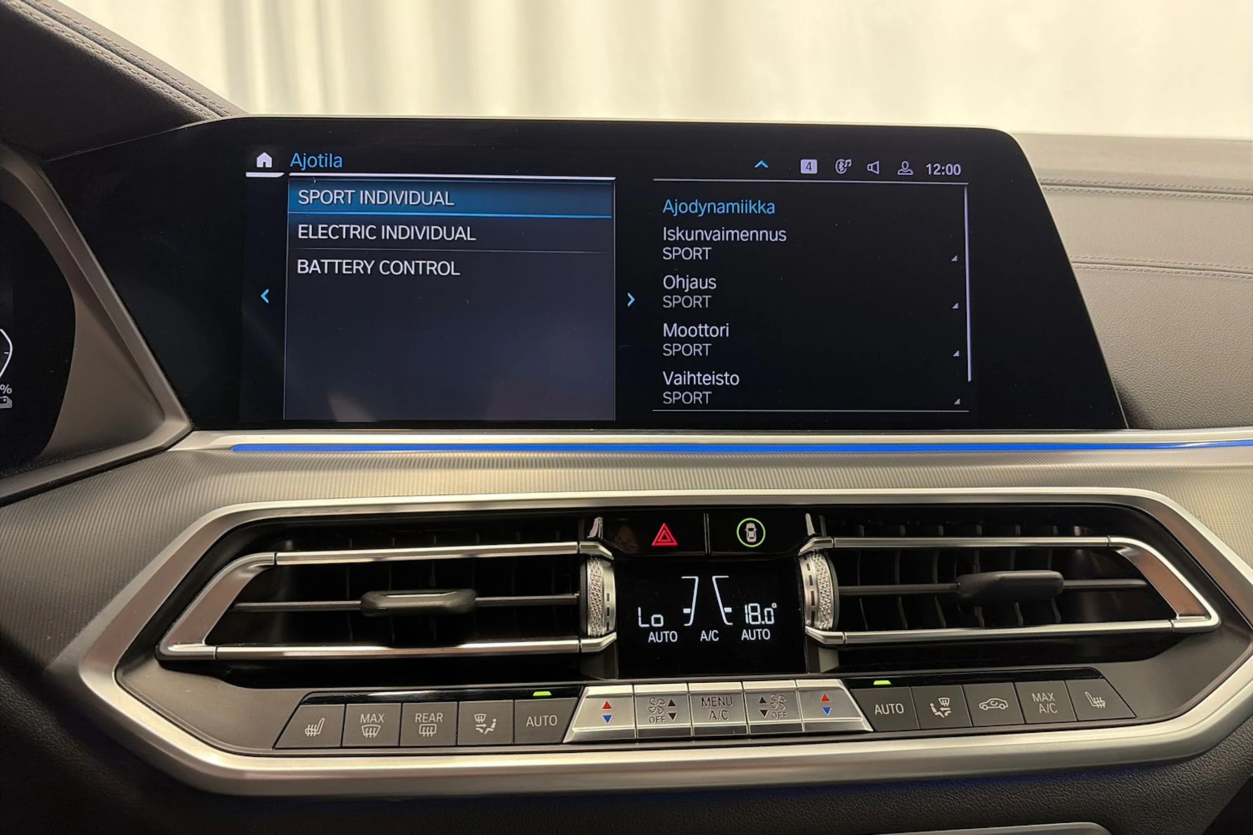 Musta BMW X5 2020 kuva 29.