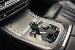 Musta BMW X5 2020 kuva 38.