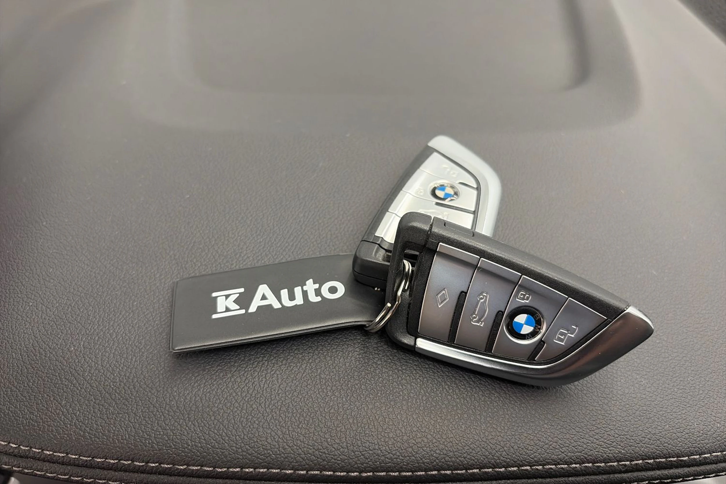 Musta BMW X5 2020 kuva 42.
