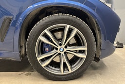 sininen BMW X5 2020 kuva 9.