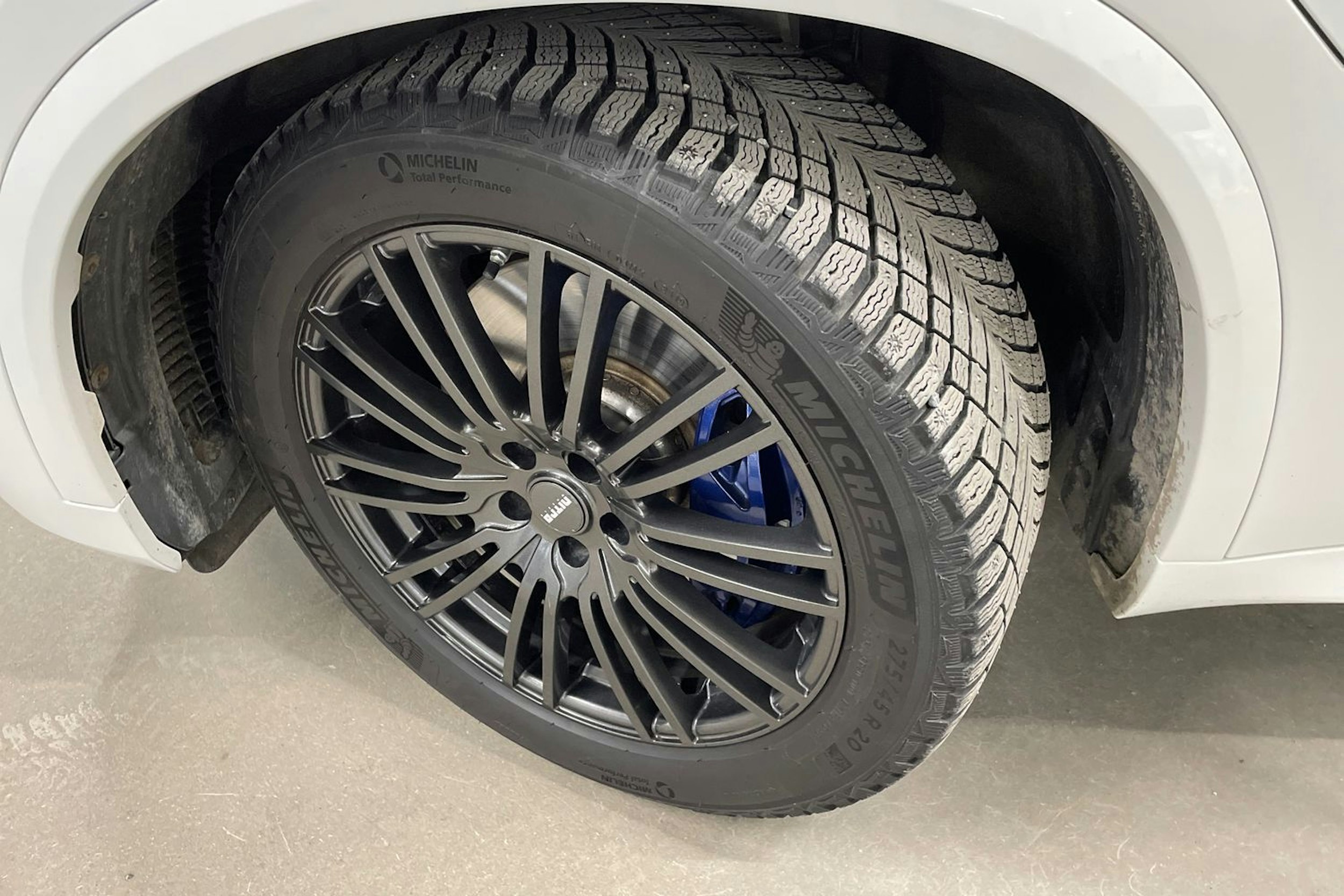 Valkoinen BMW X5 2020 kuva 13.