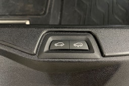 Valkoinen BMW X5 2020 kuva 15.