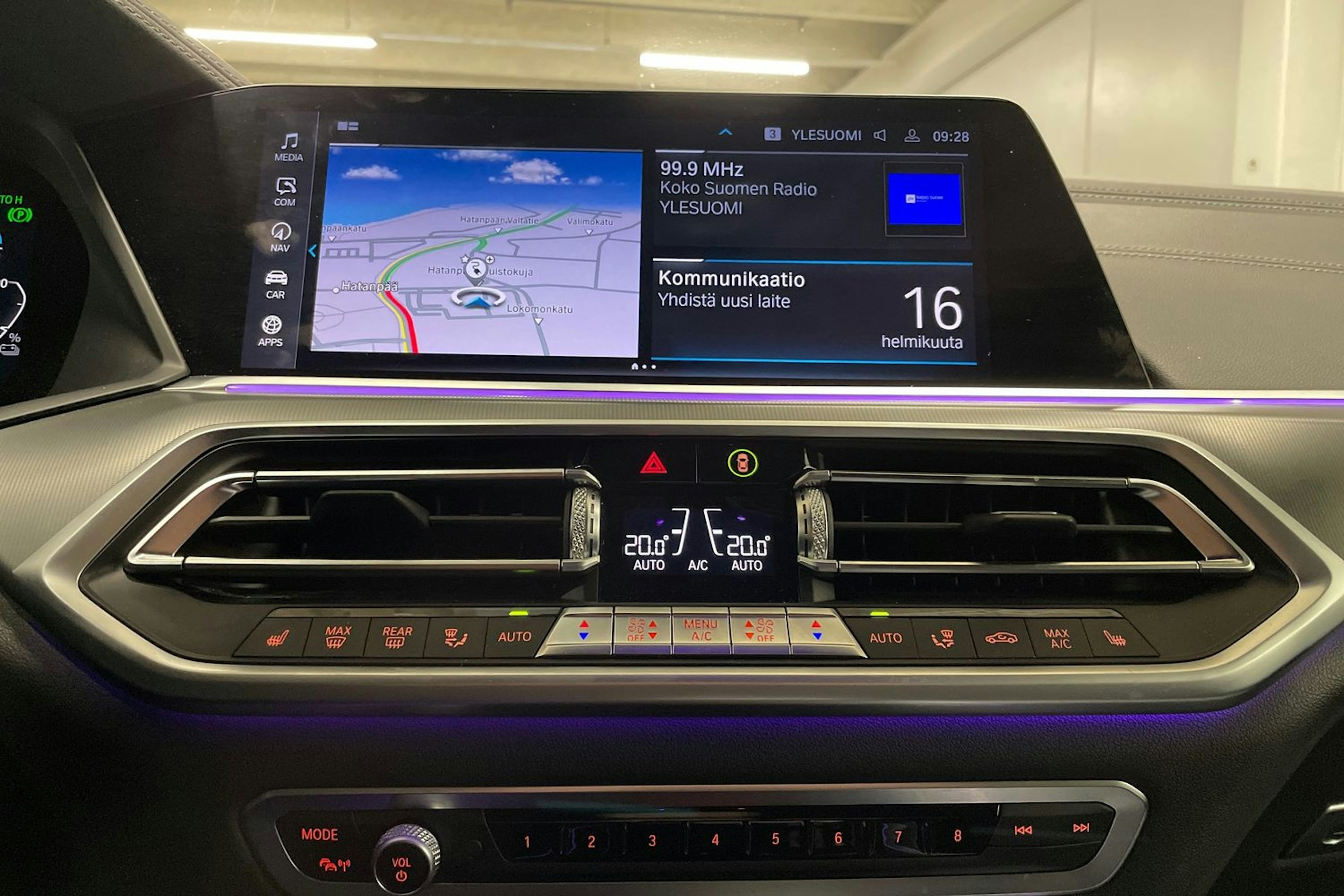 Valkoinen BMW X5 2020 kuva 22.