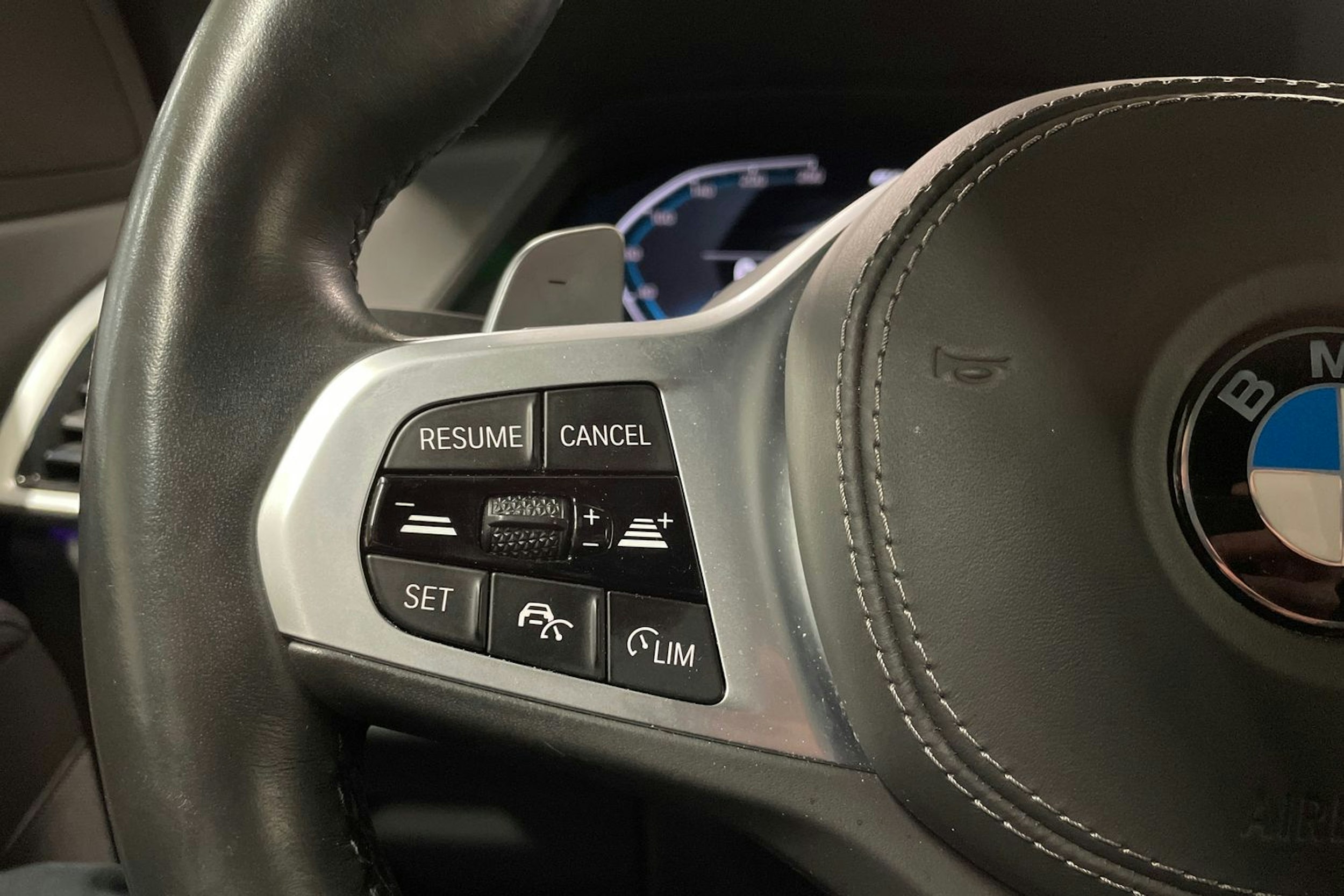 Valkoinen BMW X5 2020 kuva 25.