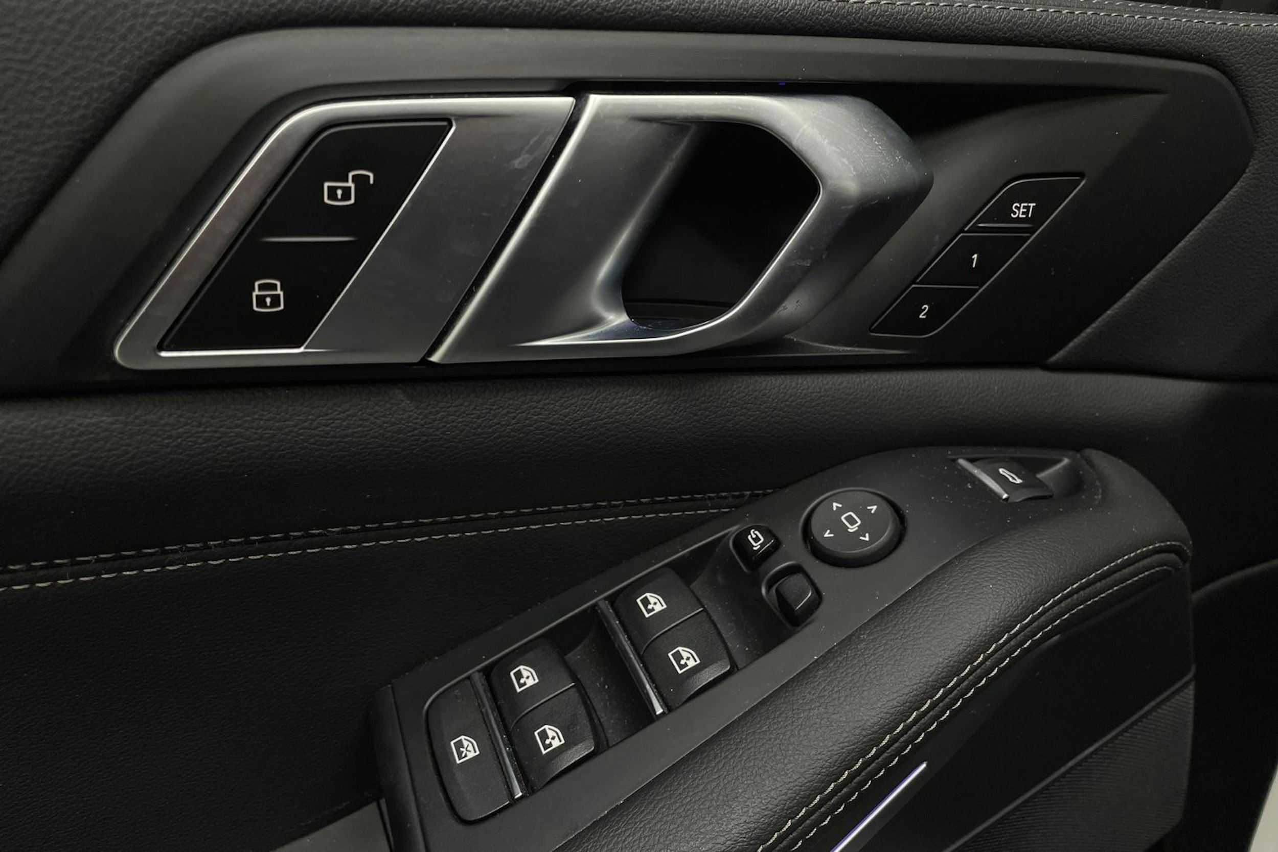 Valkoinen BMW X5 2020 kuva 28.