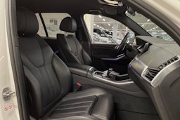 Valkoinen BMW X5 2020 kuva 31.