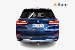 sininen BMW X5 2020 kuva 3.